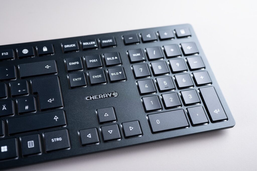 CLAVIER Cherry KW 9100 [FR] Slim rechargeable s/fil BTO * Noir