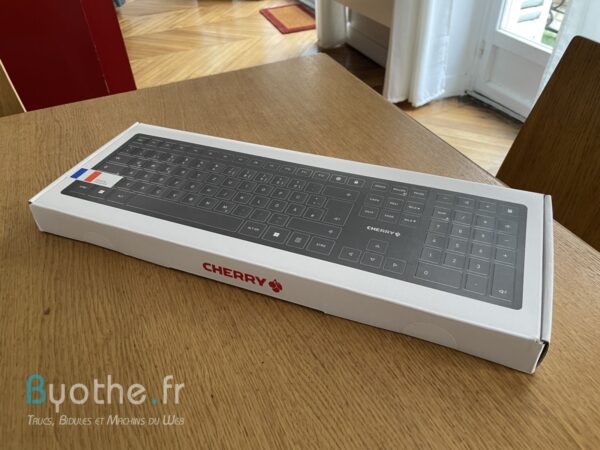 CLAVIER Cherry KW 9100 [FR] Slim rechargeable s/fil BTO * Noir