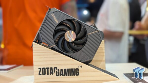 CV Zotac Gaming GeForce RTX 5060 Solo * ZT-B50600G-10L