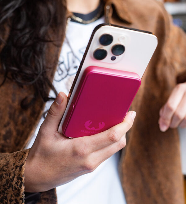 FRESH N REBEL - Magnet Wireless Powerbank 5000 mAh - True Blue