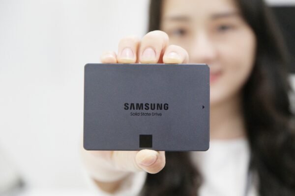 Disque Dur SSD SAMSUNG 870 QVO 4To 2,5 SATA3 * MZ-77Q4T0BW