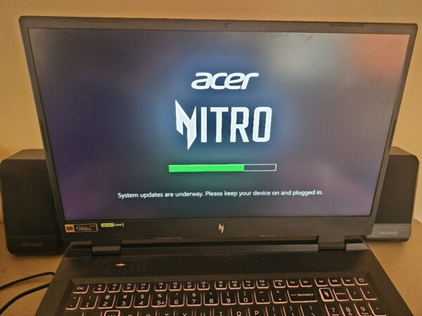 ACER Nitro ANV15-41-R0S8 15,6 Ryzen 5 6600H 16/512Go RTX3050 W11