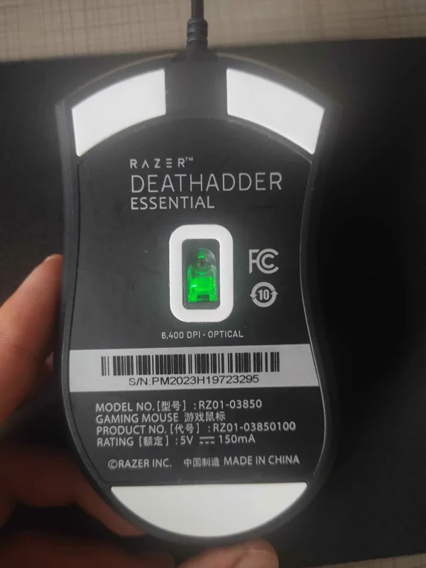 RAZER SOURIS RZ01-03850200-R3M1 Death Adder Essential fil USB Blanc