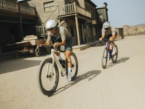 WE - SUPPORT VELO UNIVERSEL pour TELEPHONE sur GUIDON