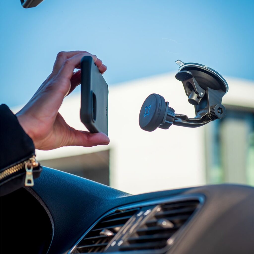 WE - SUPPORT VOITURE FIXATION PARE-BRISE VENTOUSE pour SMARTPHONE