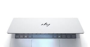 HP 255 G10 [AK9V8AT] 15,6 FHD Ryzen 3 7330U 8/256Go NVMe W11